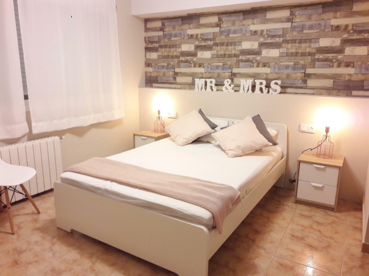 L'Avi Pep Villa L' Escala Luaran gambar